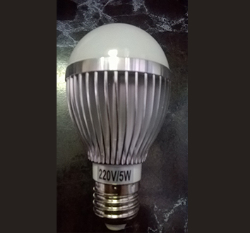 Лампа LED E27